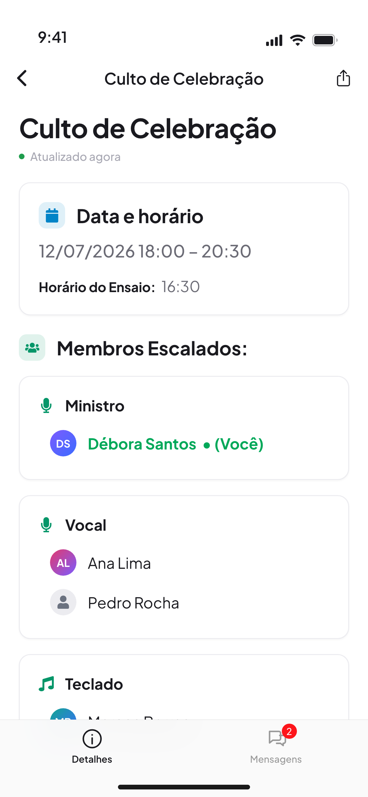 Tela de escala do culto com data, membros escalados por função e setlist de músicas